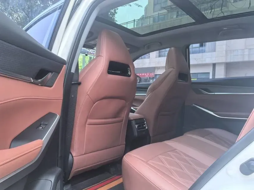 2023 ChangAn CS75 Plus 1.5T 188HP L4 8AT,autocango,china used car exporter,china ev exporter,chinese used car exporter,chinese used ev exporter