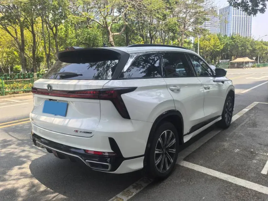 2023 ChangAn CS75 Plus 1.5T 188HP L4 8AT,autocango,china used car exporter,china ev exporter,chinese used car exporter,chinese used ev exporter