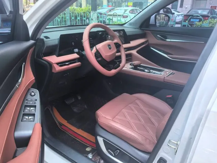 2023 ChangAn CS75 Plus 1.5T 188HP L4 8AT,autocango,china used car exporter,china ev exporter,chinese used car exporter,chinese used ev exporter