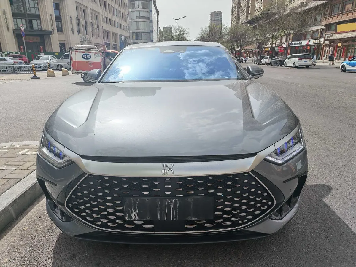 2022 Volkswagen Tiguan L 2.0T 186HP L4 7DCT,autocango,china used car exporter,china ev exporter,chinese used car exporter,chinese used ev exporter