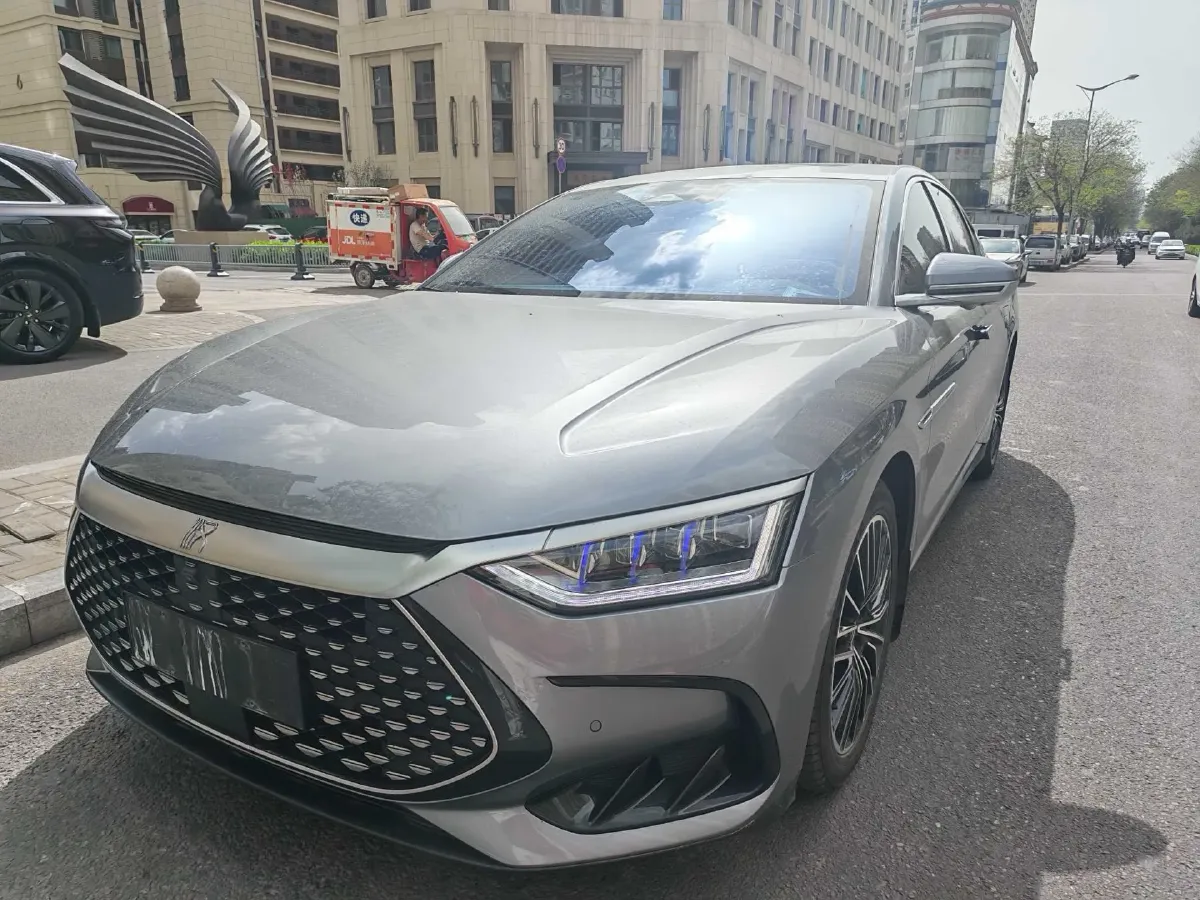 2022 Volkswagen Tiguan L 2.0T 186HP L4 7DCT,autocango,china used car exporter,china ev exporter,chinese used car exporter,chinese used ev exporter