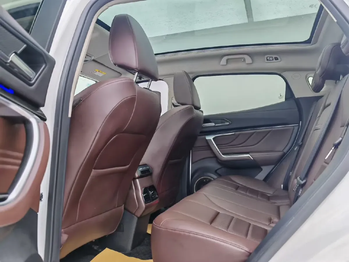 2017 WEY VV5 2.0T 197HP L4 7DCT,autocango,china used car exporter,china ev exporter,chinese used car exporter,chinese used ev exporter