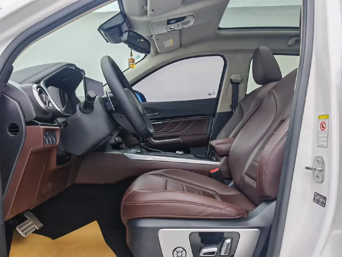 2017 WEY VV5 2.0T 197HP L4 7DCT,autocango,china used car exporter,china ev exporter,chinese used car exporter,chinese used ev exporter