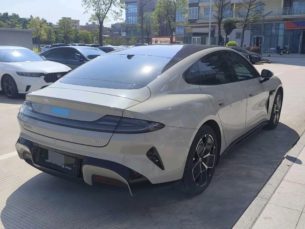 2024 MI SU7 BEV 73.6KWH,autocango,china used car exporter,china ev exporter,chinese used car exporter,chinese used ev exporter