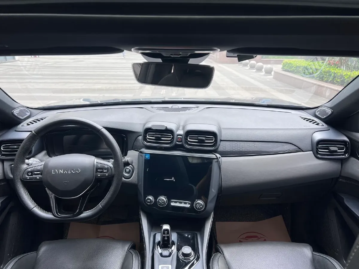 2021 LYNK&CO 03 1.5T 180HP L3 7DCT,autocango,china used car exporter,china ev exporter,chinese used car exporter,chinese used ev exporter