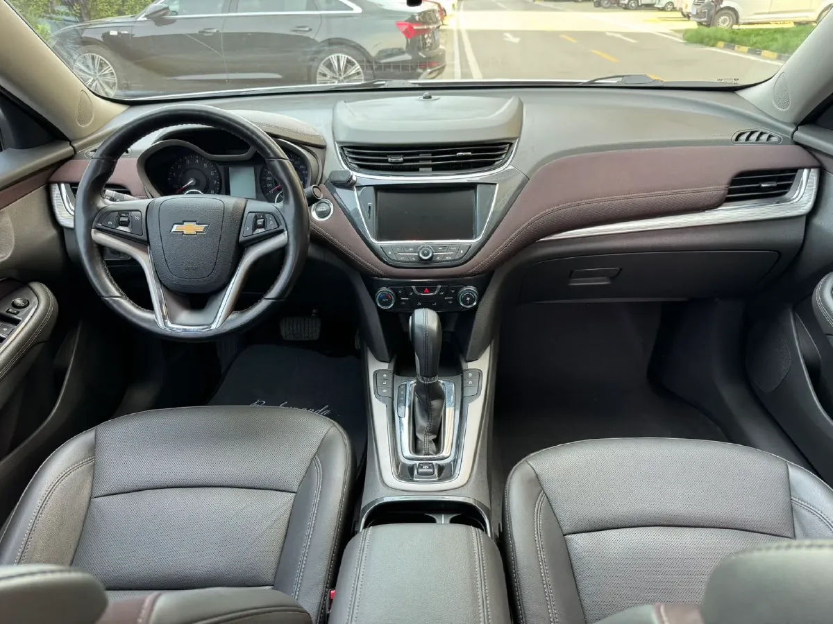 2018 Chevrolet Malibu 1.5T 170HP L4 6AT,autocango,china used car exporter,china ev exporter,chinese used car exporter,chinese used ev exporter