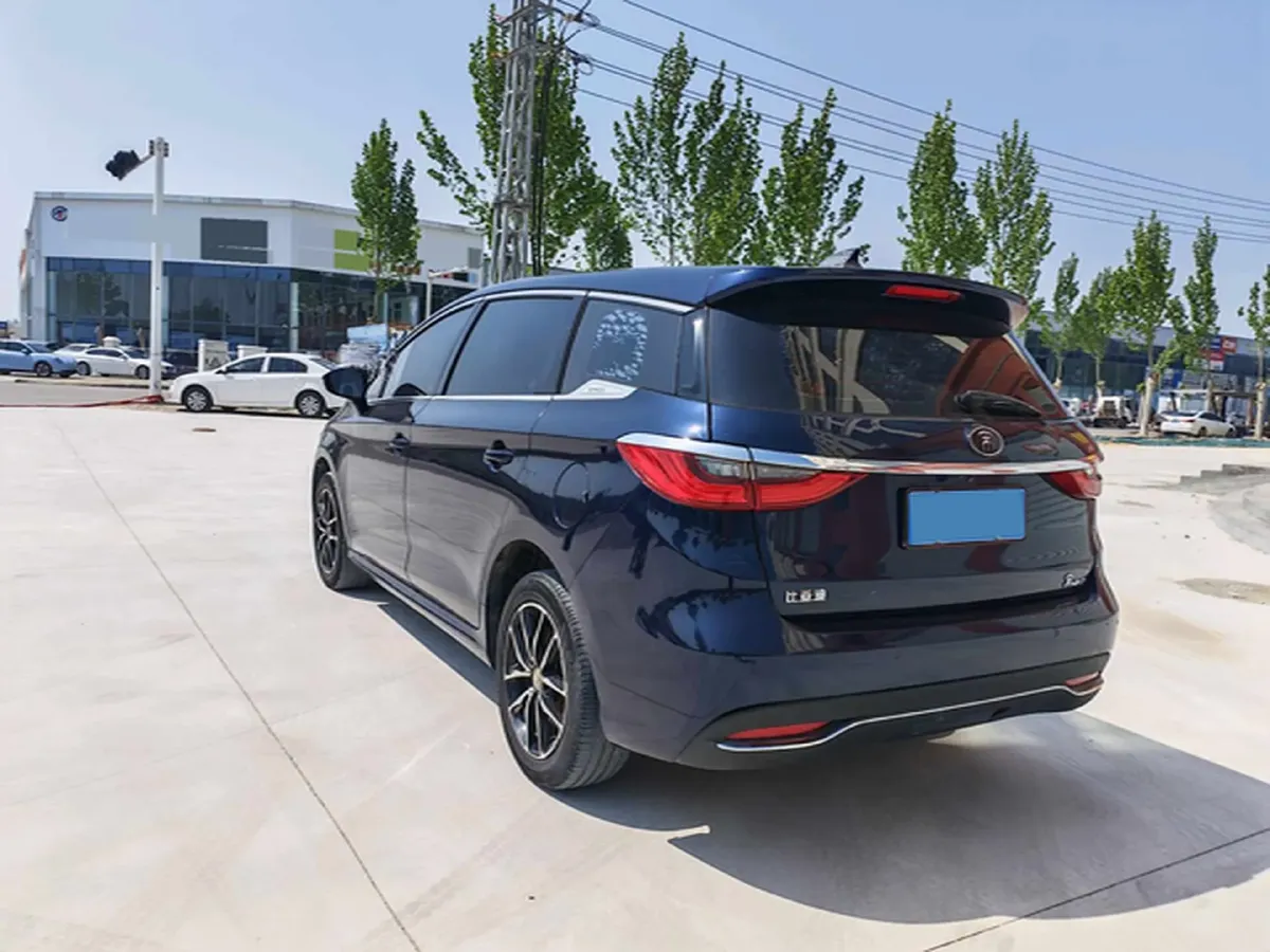 2017 BYD Song MAX 1.5T 154HP L4 6MT,autocango,china used car exporter,china ev exporter,chinese used car exporter,chinese used ev exporter