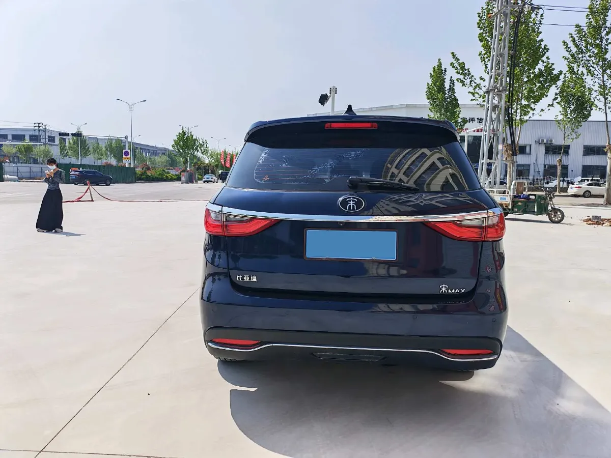 2017 BYD Song MAX 1.5T 154HP L4 6MT,autocango,china used car exporter,china ev exporter,chinese used car exporter,chinese used ev exporter