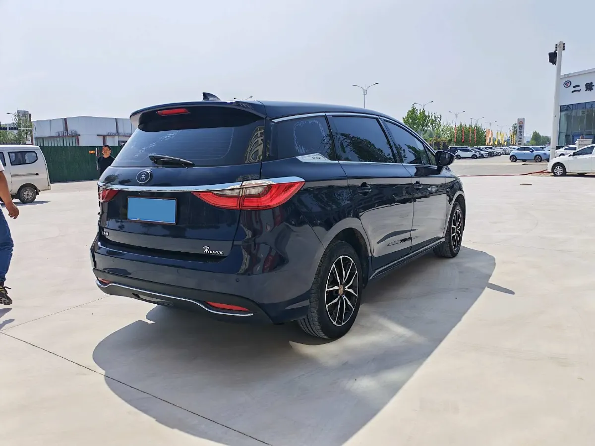 2017 BYD Song MAX 1.5T 154HP L4 6MT,autocango,china used car exporter,china ev exporter,chinese used car exporter,chinese used ev exporter