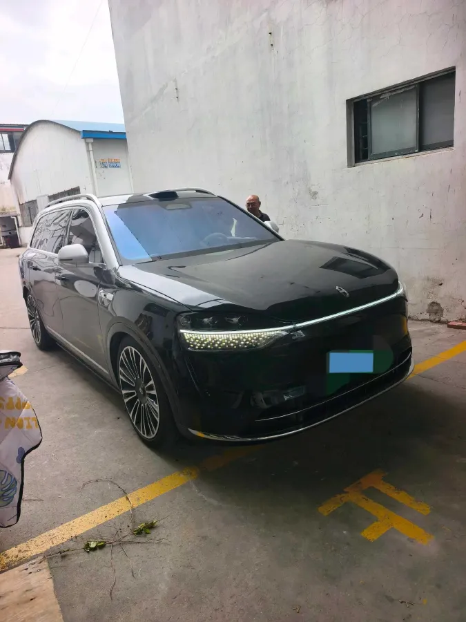 2024 AITO AITO M9 1.5T 152HP L4 REEV 42KWH,autocango,china used car exporter,china ev exporter,chinese used car exporter,chinese used ev exporter