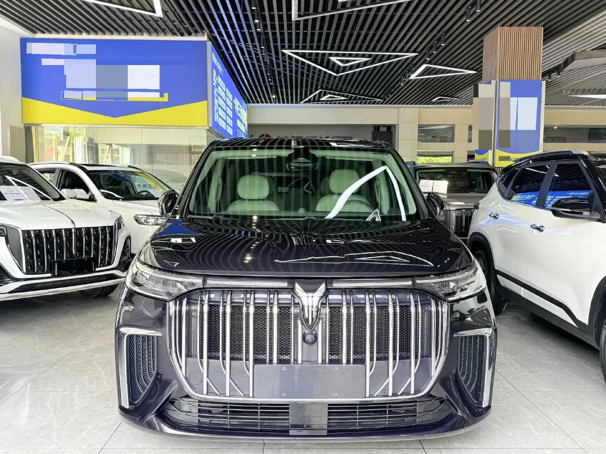 2024 Voyah Dream 1.5T 150HP L4 PHEV 43KWH,autocango,china used car exporter,china ev exporter,chinese used car exporter,chinese used ev exporter