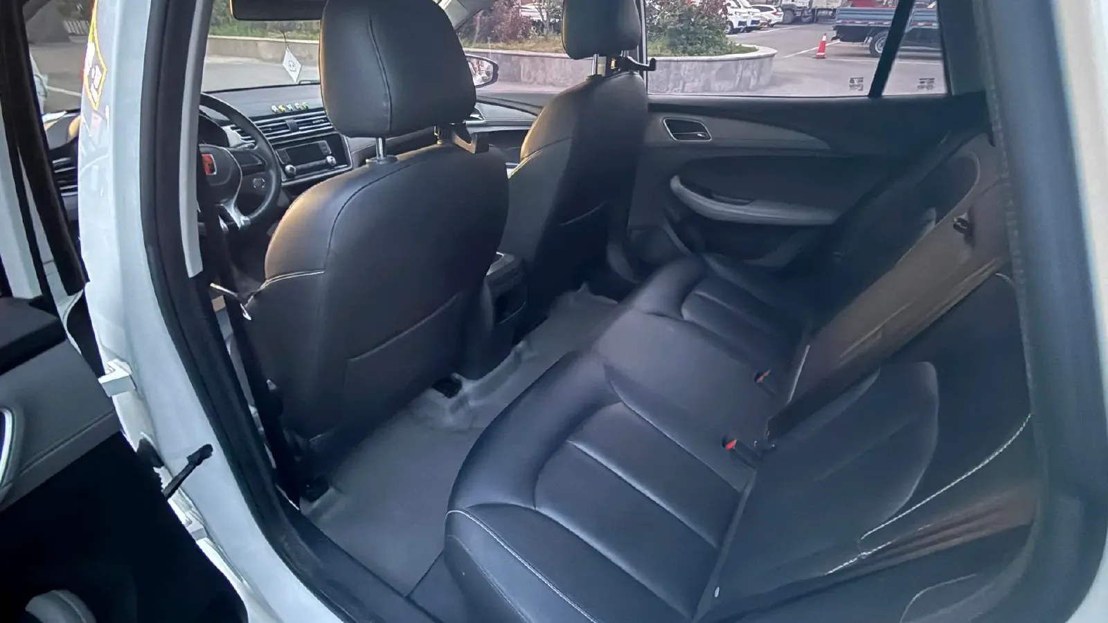 2019 Roewe Ei5 BEV 52.5KWH,autocango,china used car exporter,china ev exporter,chinese used car exporter,chinese used ev exporter