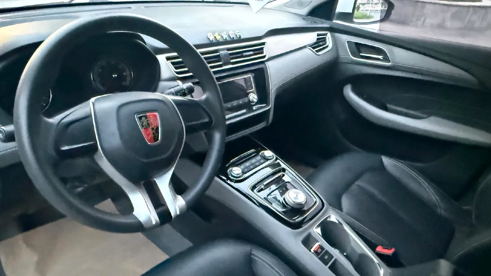 2019 Roewe Ei5 BEV 52.5KWH,autocango,china used car exporter,china ev exporter,chinese used car exporter,chinese used ev exporter