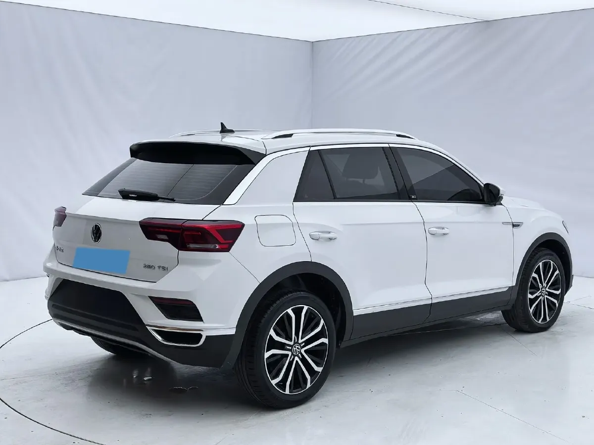 2021 Volkswagen T-Roc 1.4T 150HP L4 7DCT,autocango,china used car exporter,china ev exporter,chinese used car exporter,chinese used ev exporter