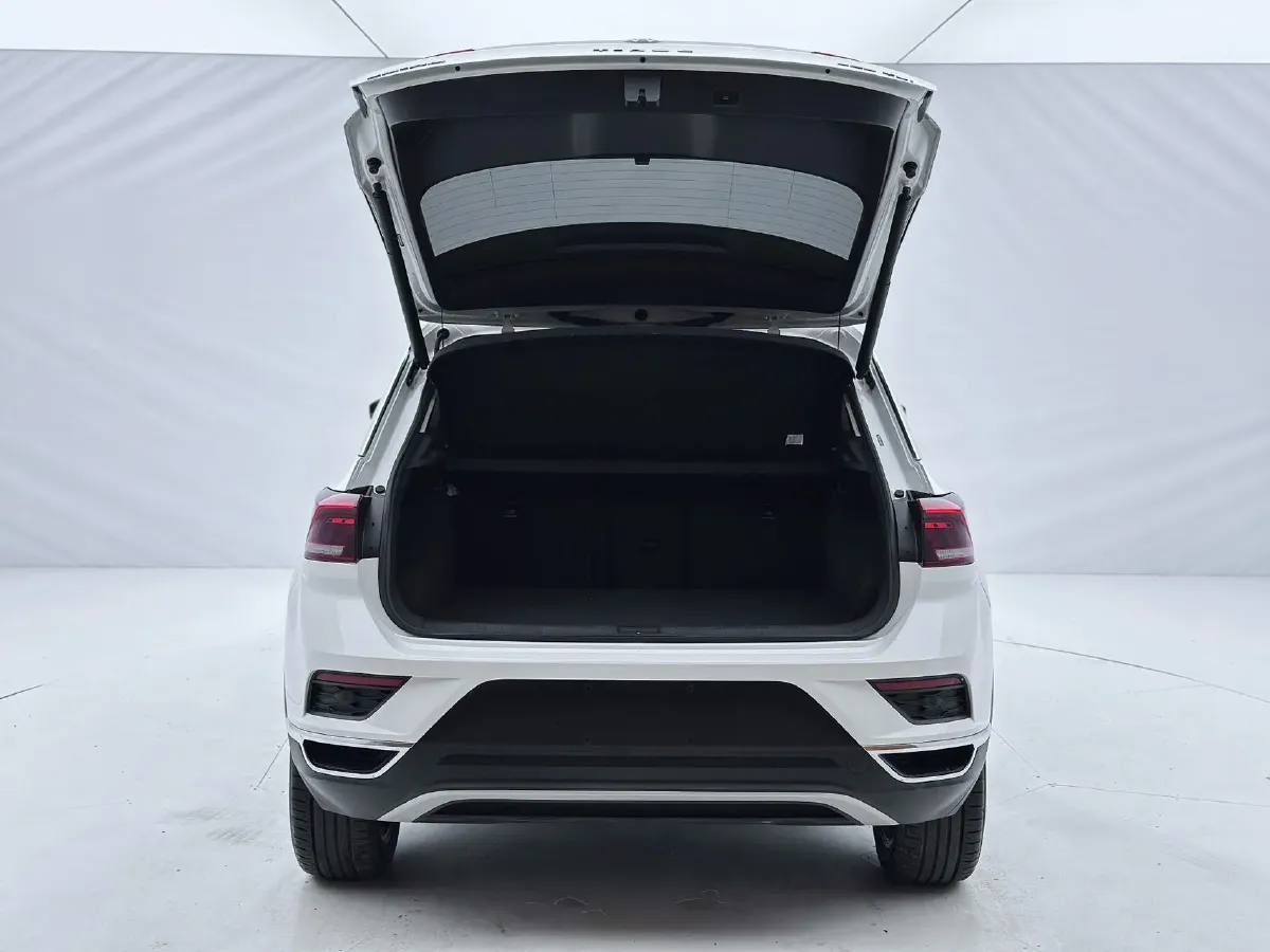 2021 Volkswagen T-Roc 1.4T 150HP L4 7DCT,autocango,china used car exporter,china ev exporter,chinese used car exporter,chinese used ev exporter