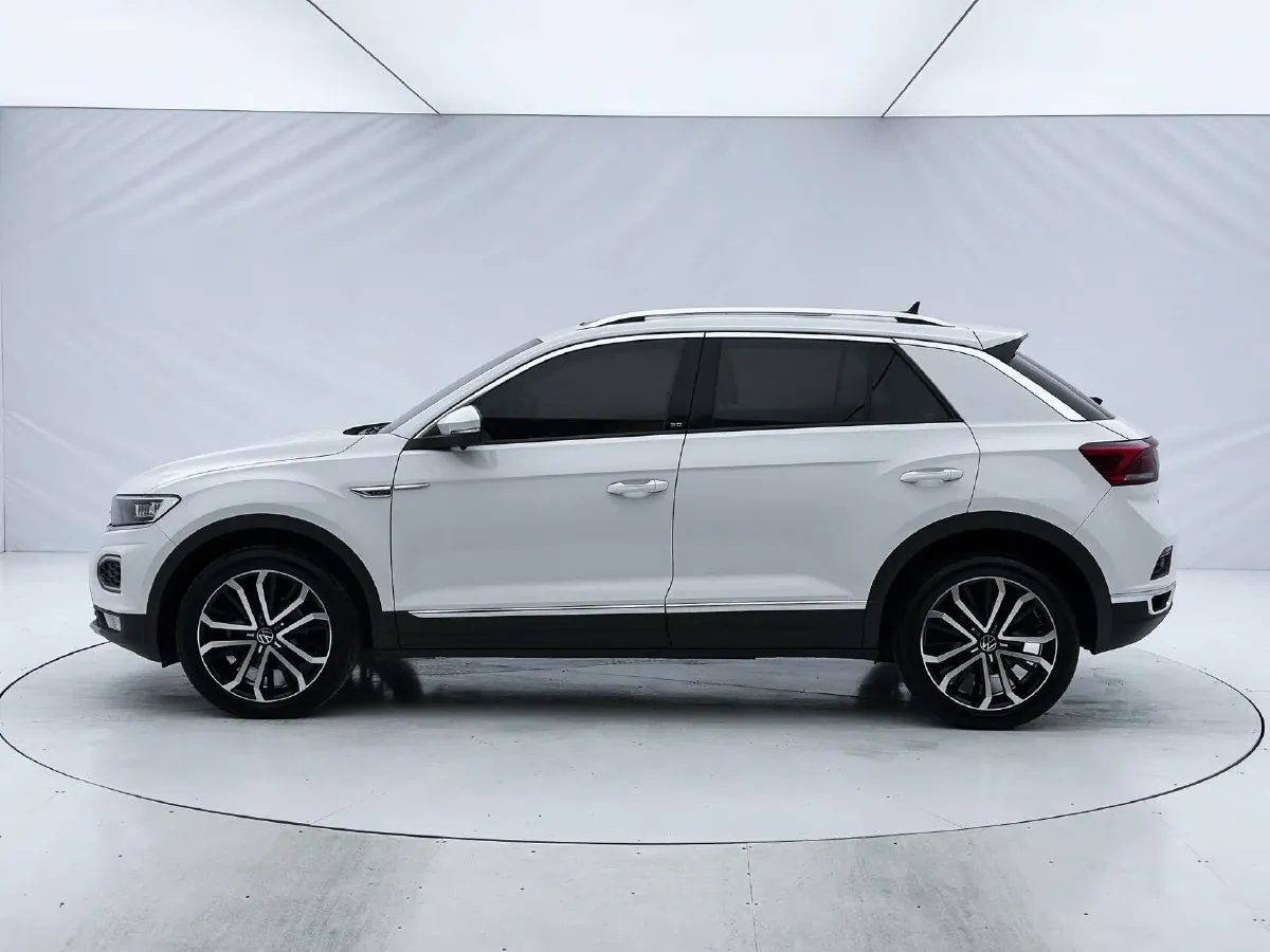 2021 Volkswagen T-Roc 1.4T 150HP L4 7DCT,autocango,china used car exporter,china ev exporter,chinese used car exporter,chinese used ev exporter