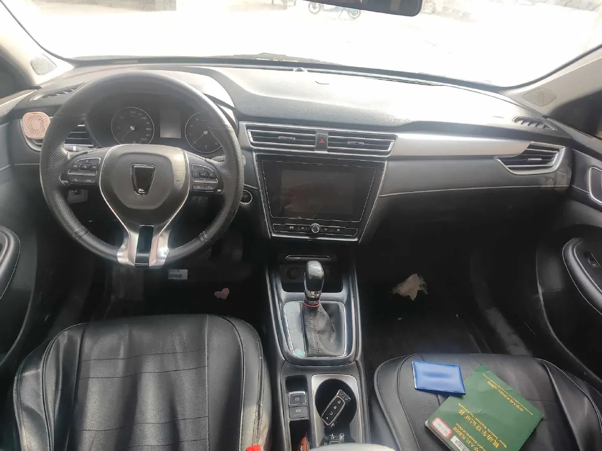 2020 Roewe i5 1.5L 120HP L4 CVT,autocango,china used car exporter,china ev exporter,chinese used car exporter,chinese used ev exporter