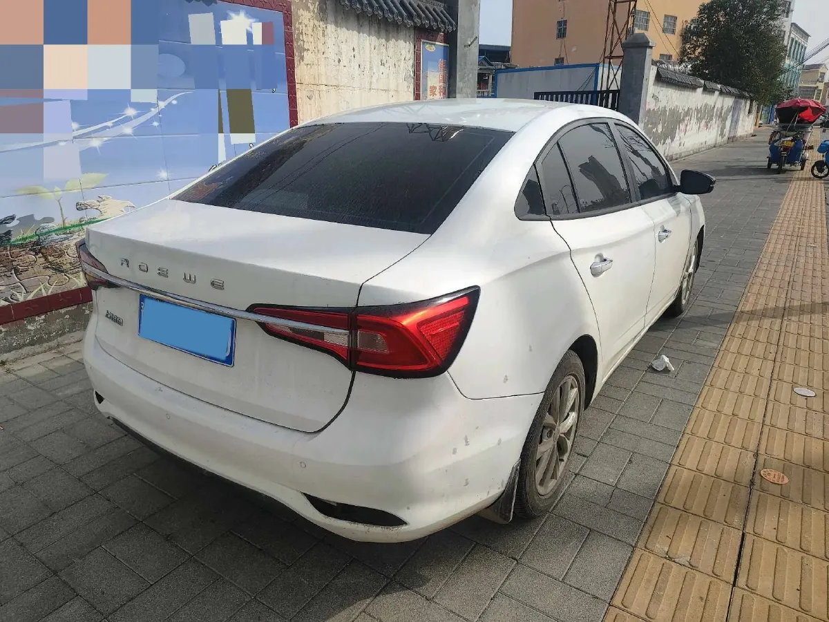 2020 Roewe i5 1.5L 120HP L4 CVT,autocango,china used car exporter,china ev exporter,chinese used car exporter,chinese used ev exporter