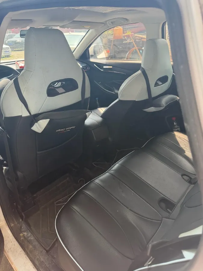 2022 ChangAn Eado 1.6L 128HP L4 5MT,autocango,china used car exporter,china ev exporter,chinese used car exporter,chinese used ev exporter