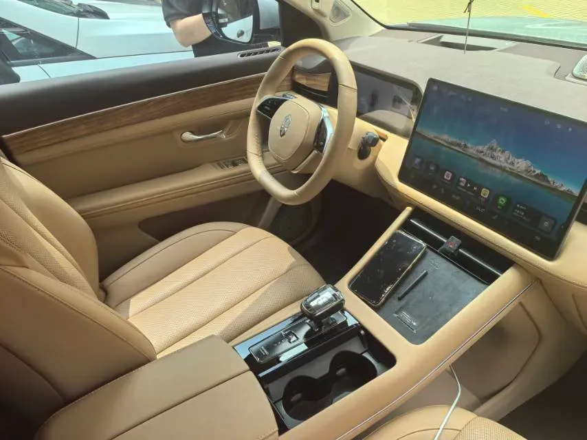 2024 AITO AITO M7 1.5T 152HP L4 REEV 40KWH,autocango,china used car exporter,china ev exporter,chinese used car exporter,chinese used ev exporter