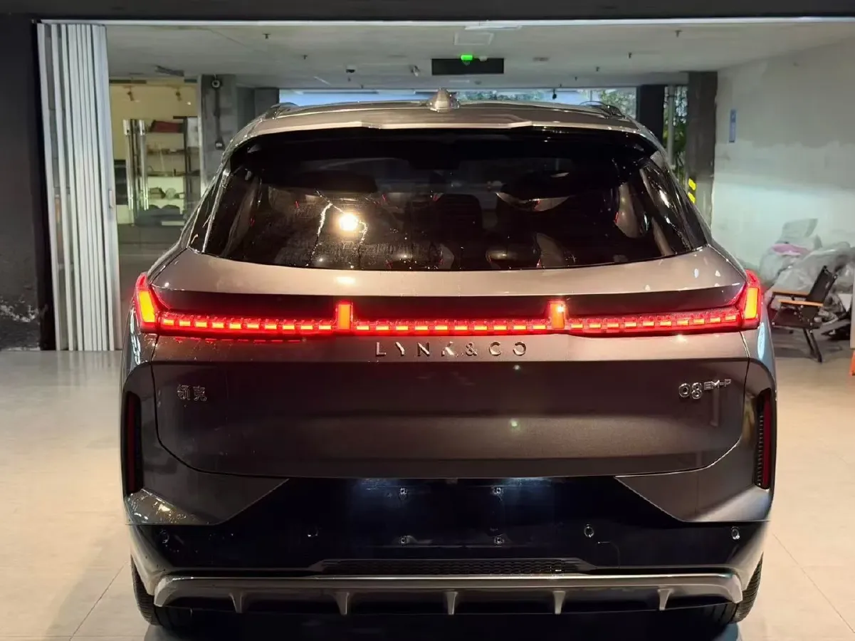 2023 LYNK&CO 08 EM-P 1.5T 163HP L4 3DHT PHEV 39.8KWH,autocango,china used car exporter,china ev exporter,chinese used car exporter,chinese used ev exporter
