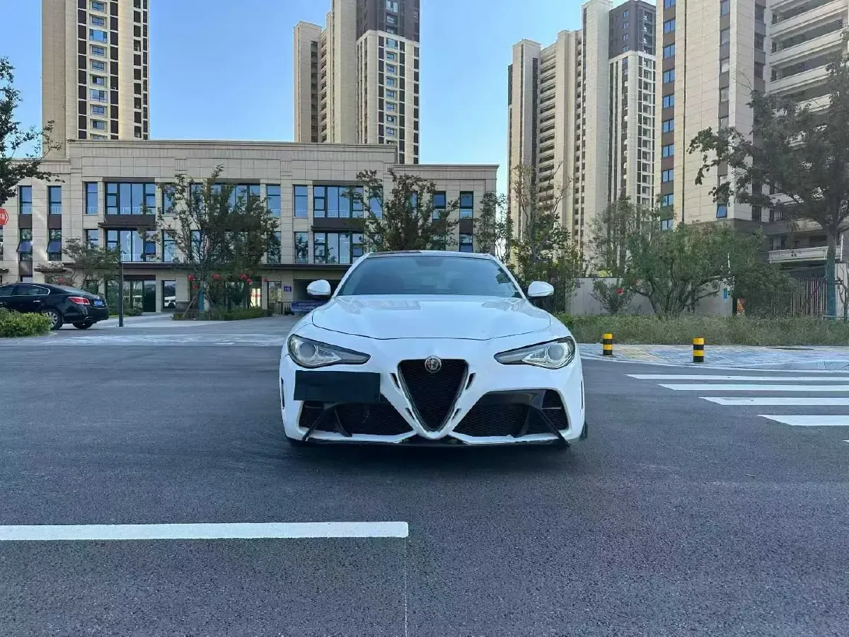 2017 Toyota Highlander 2.0T 220HP L4 6AT,autocango,china used car exporter,china ev exporter,chinese used car exporter,chinese used ev exporter