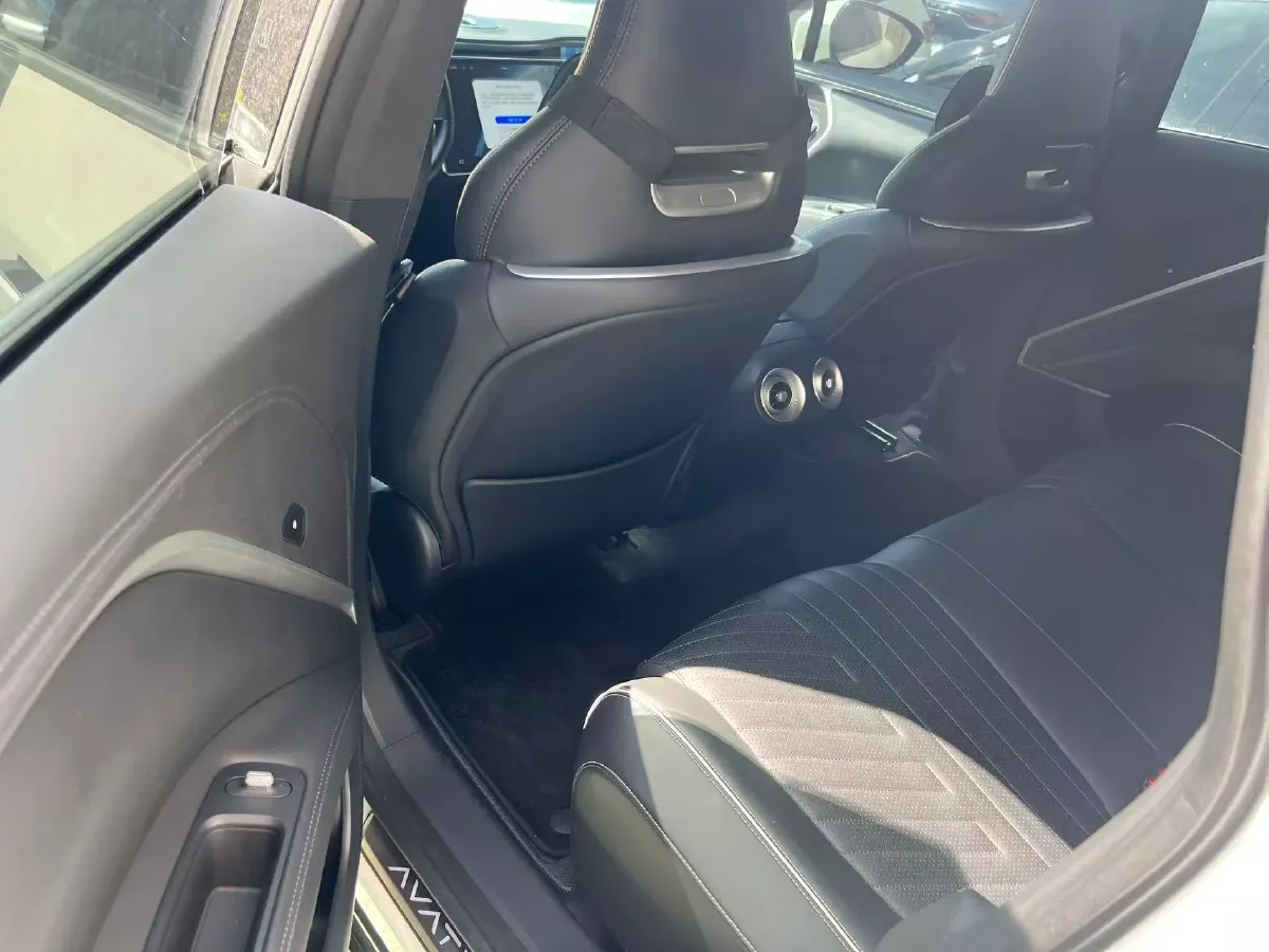 2023 Avatr 11 BEV 90KWH,autocango,china used car exporter,china ev exporter,chinese used car exporter,chinese used ev exporter