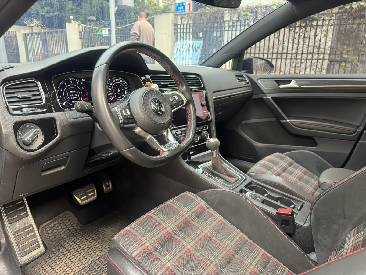 2019 Buick EnvisionPlus 2.0T 260HP L4 9AT,autocango,china used car exporter,china ev exporter,chinese used car exporter,chinese used ev exporter