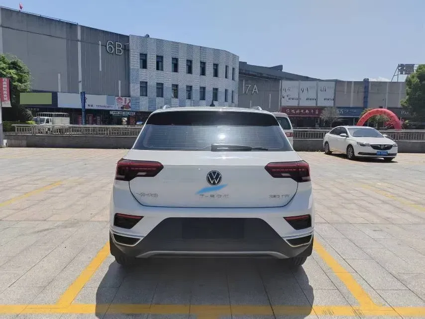 2021 Volkswagen T-Roc 1.4T 150HP L4 7DCT,autocango,china used car exporter,china ev exporter,chinese used car exporter,chinese used ev exporter