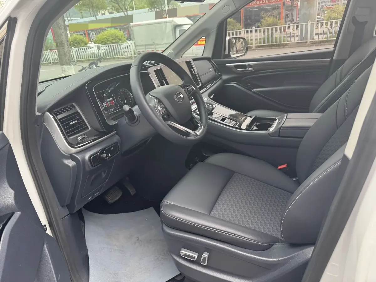 2023 GAC Trumpchi M8 2.0T 252HP L4 8AT,autocango,china used car exporter,china ev exporter,chinese used car exporter,chinese used ev exporter