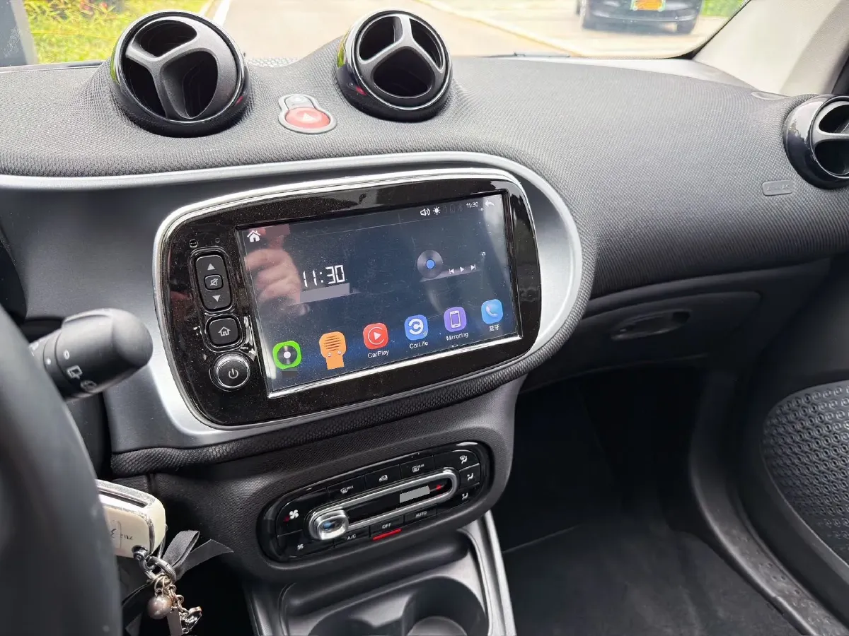 2019 Smart smart fortwo 0.9T 90HP L3 6DCT,autocango,china used car exporter,china ev exporter,chinese used car exporter,chinese used ev exporter