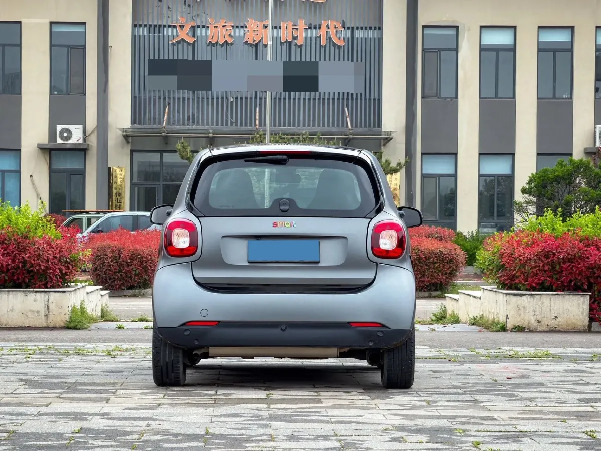 2019 Smart smart fortwo 0.9T 90HP L3 6DCT,autocango,china used car exporter,china ev exporter,chinese used car exporter,chinese used ev exporter