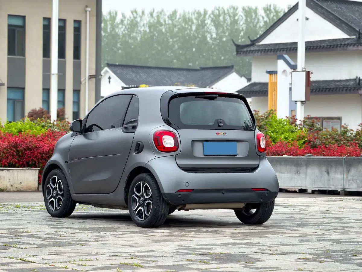 2019 Smart smart fortwo 0.9T 90HP L3 6DCT,autocango,china used car exporter,china ev exporter,chinese used car exporter,chinese used ev exporter