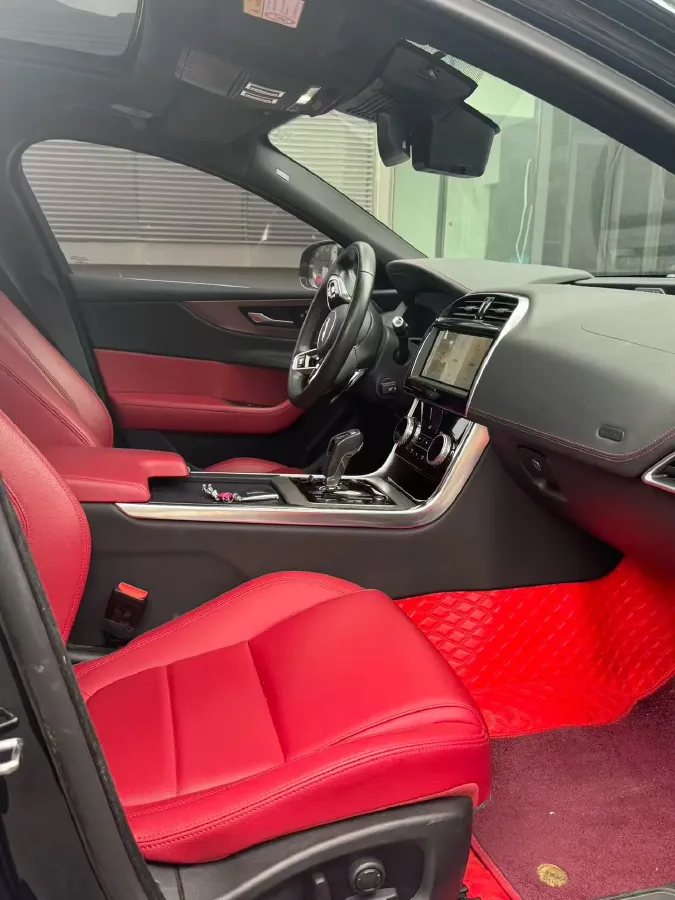 2021 Jaguar XEL 2.0T 250HP L4 8AT,autocango,china used car exporter,china ev exporter,chinese used car exporter,chinese used ev exporter