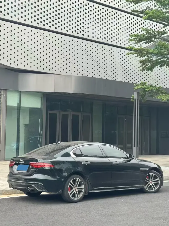 2021 Jaguar XEL 2.0T 250HP L4 8AT,autocango,china used car exporter,china ev exporter,chinese used car exporter,chinese used ev exporter