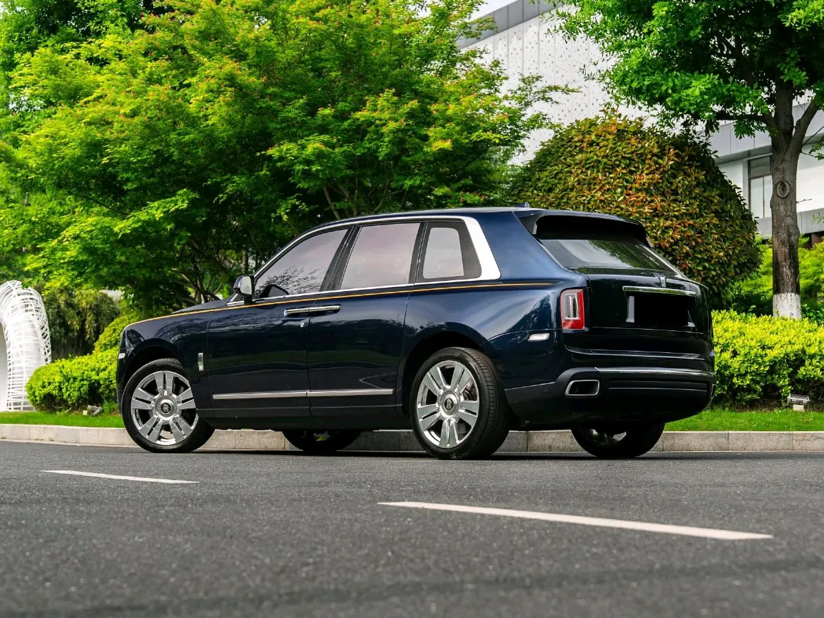 2018 Rolls-Royce Cullinan 6.7T 571HP V12 8AT,autocango,china used car exporter,china ev exporter,chinese used car exporter,chinese used ev exporter