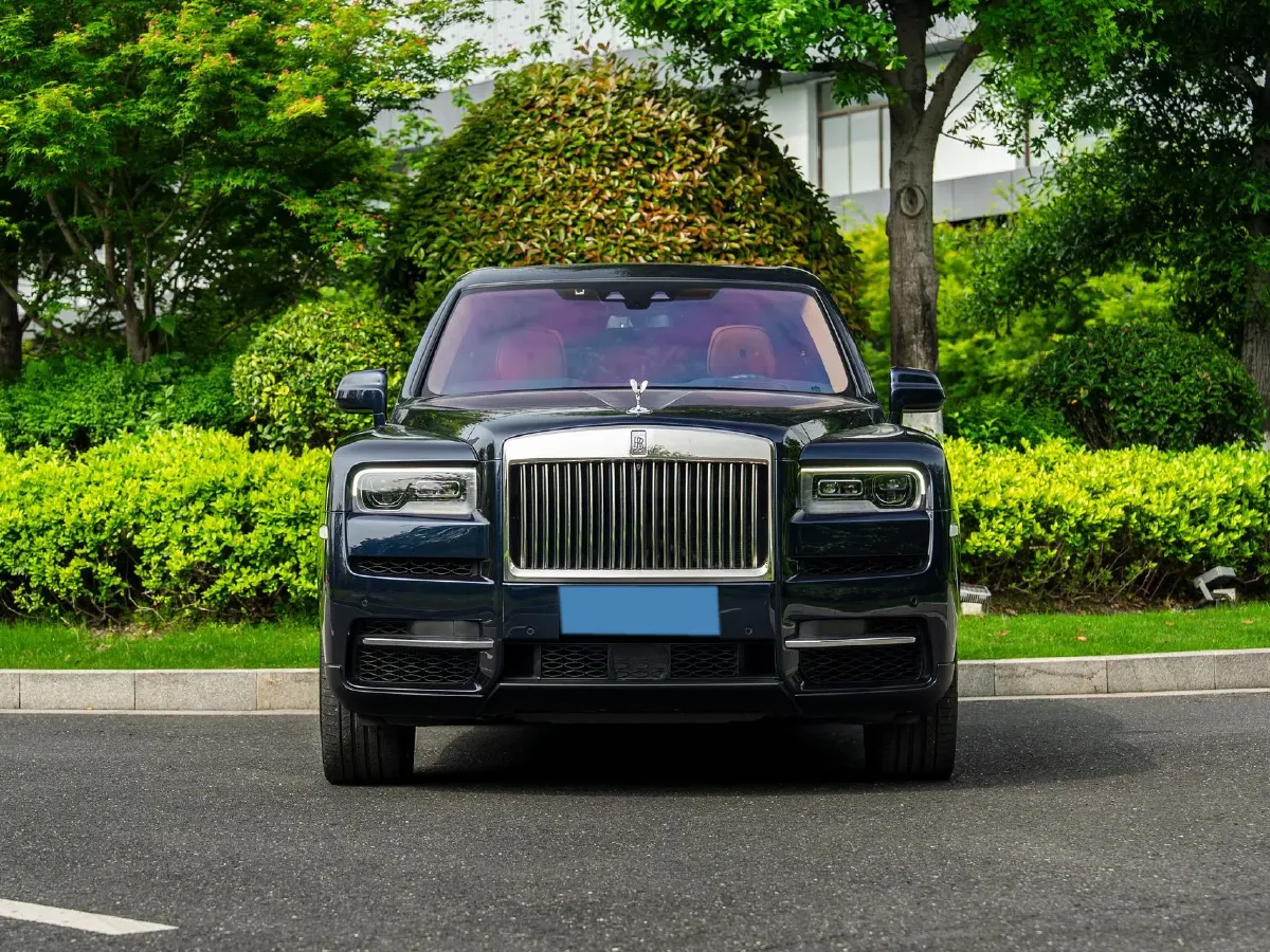 2018 Rolls-Royce Cullinan 6.7T 571HP V12 8AT,autocango,china used car exporter,china ev exporter,chinese used car exporter,chinese used ev exporter