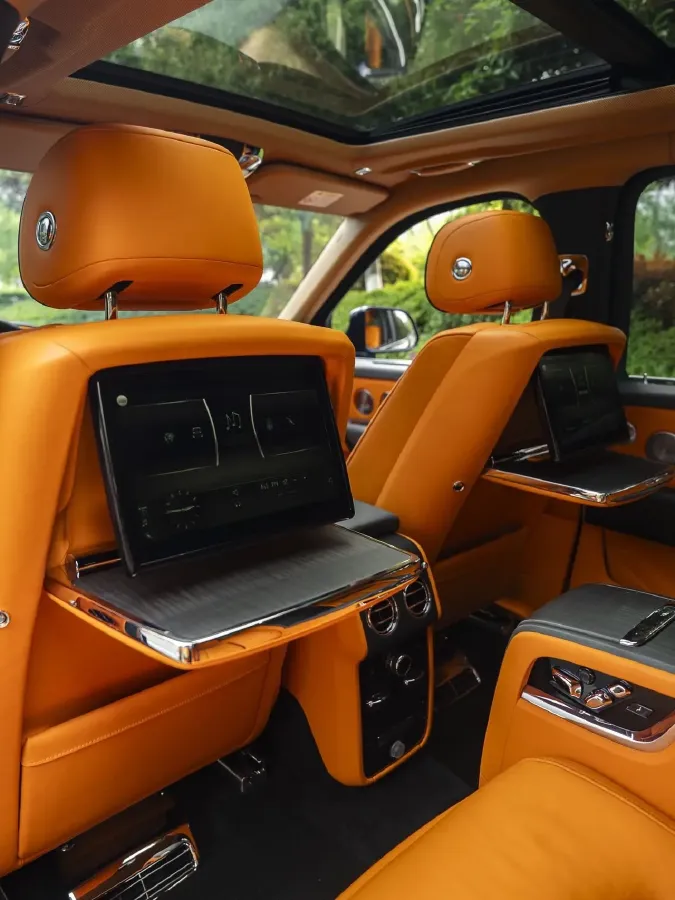 2018 Rolls-Royce Cullinan 6.7T 571HP V12 8AT,autocango,china used car exporter,china ev exporter,chinese used car exporter,chinese used ev exporter