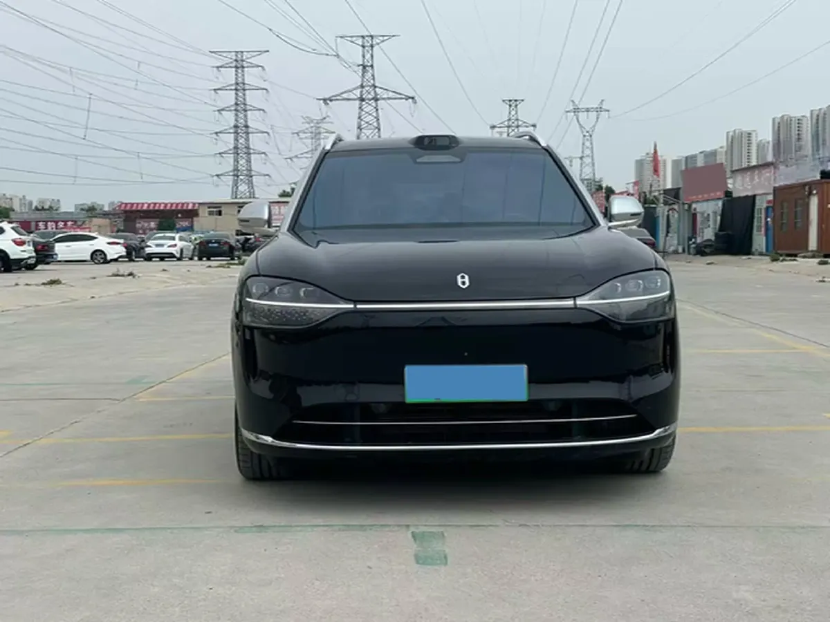 2025 AITO AITO M9 REEV 160HP REEV 52KWH,autocango,china used car exporter,china ev exporter,chinese used car exporter,chinese used ev exporter
