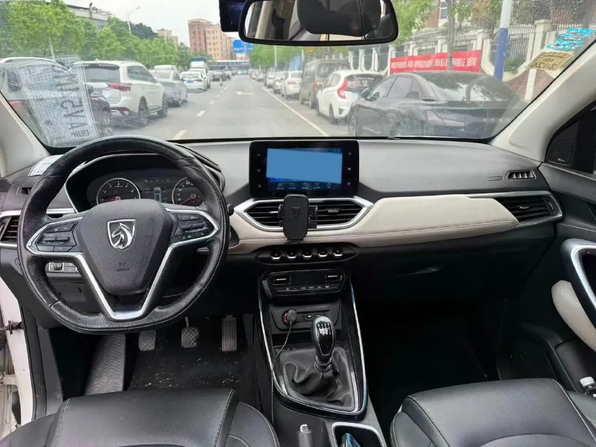2018 BaoJun 530 1.5T 150HP L4 6MT,autocango,china used car exporter,china ev exporter,chinese used car exporter,chinese used ev exporter