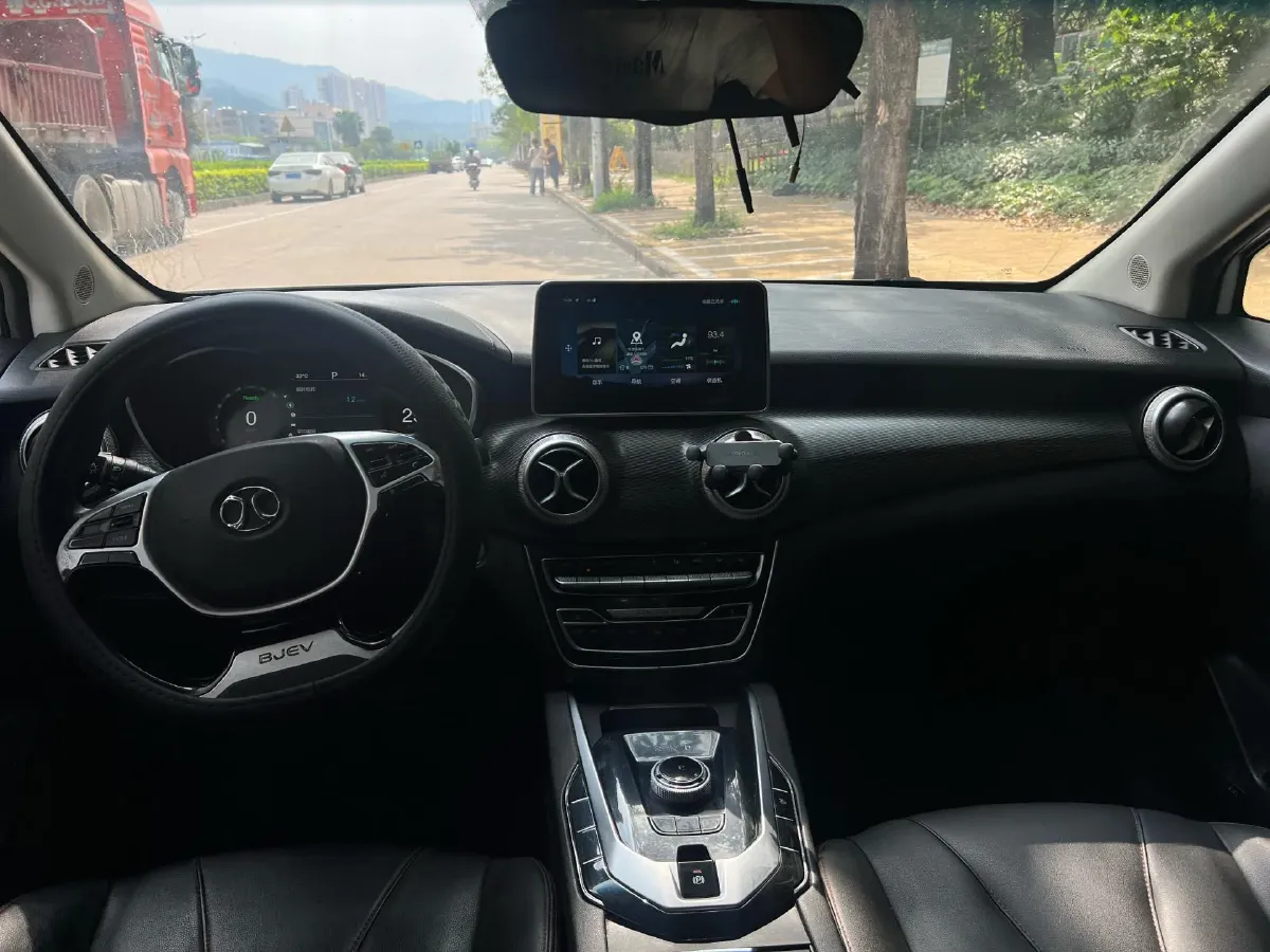 2018 BeiJing Auto EU5 BEV 53.66KWH,autocango,china used car exporter,china ev exporter,chinese used car exporter,chinese used ev exporter