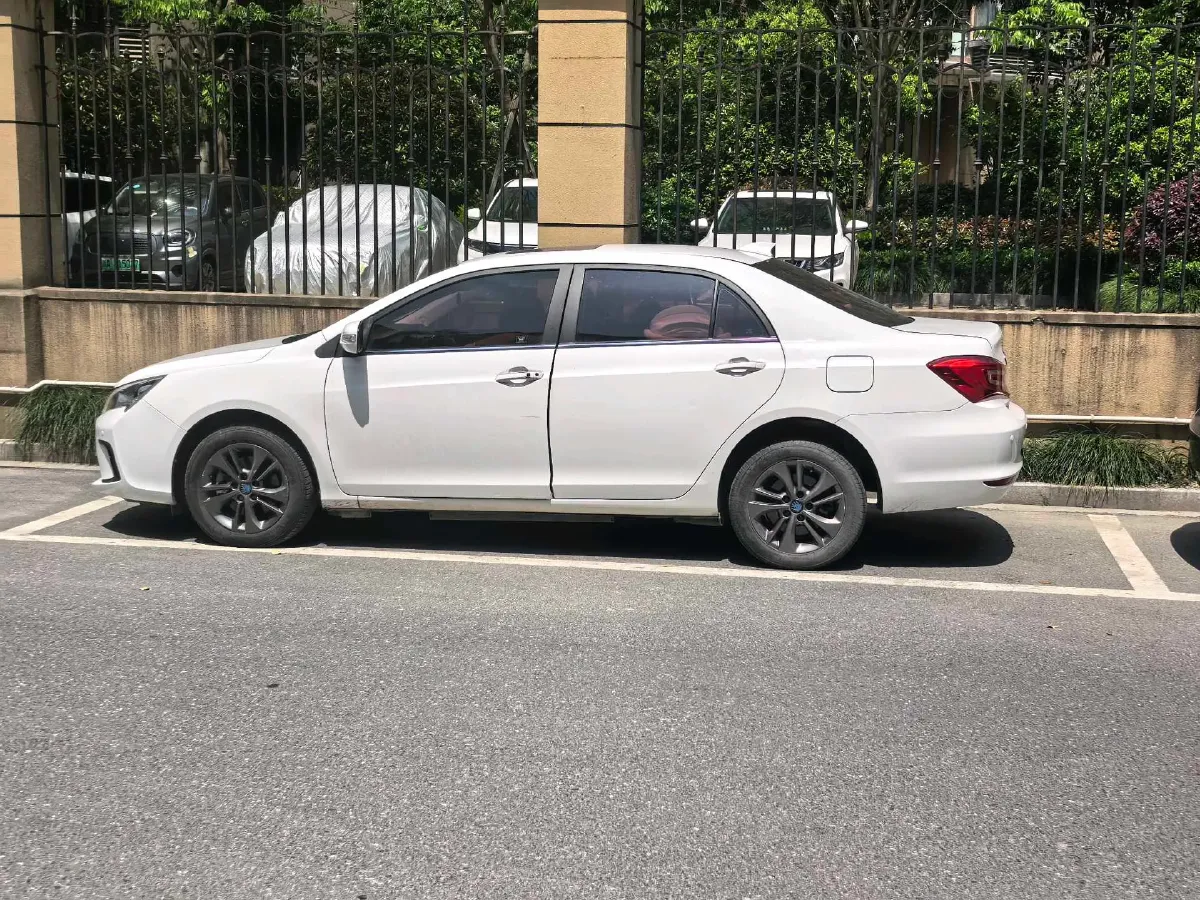 2018 BYD Qin 1.5T 154HP L4 6DCT PHEV 15.2KWH,autocango,china used car exporter,china ev exporter,chinese used car exporter,chinese used ev exporter