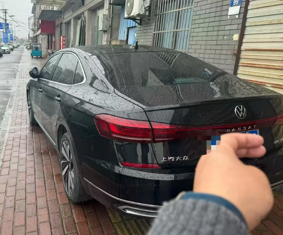 2024 Volkswagen Passat 2.0T 220HP L4 7DCT,autocango,china used car exporter,china ev exporter,chinese used car exporter,chinese used ev exporter