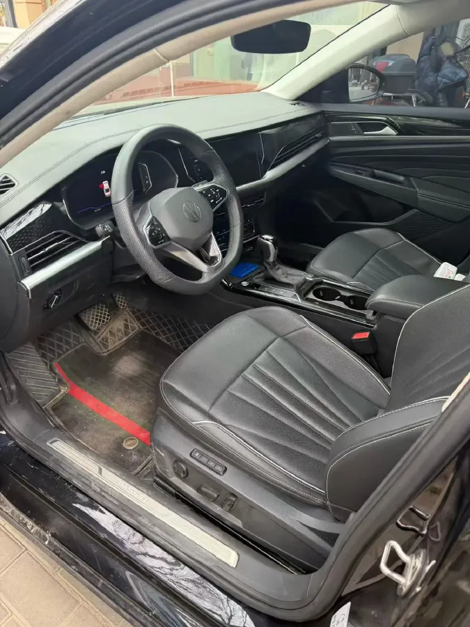 2024 Volkswagen Passat 2.0T 220HP L4 7DCT,autocango,china used car exporter,china ev exporter,chinese used car exporter,chinese used ev exporter