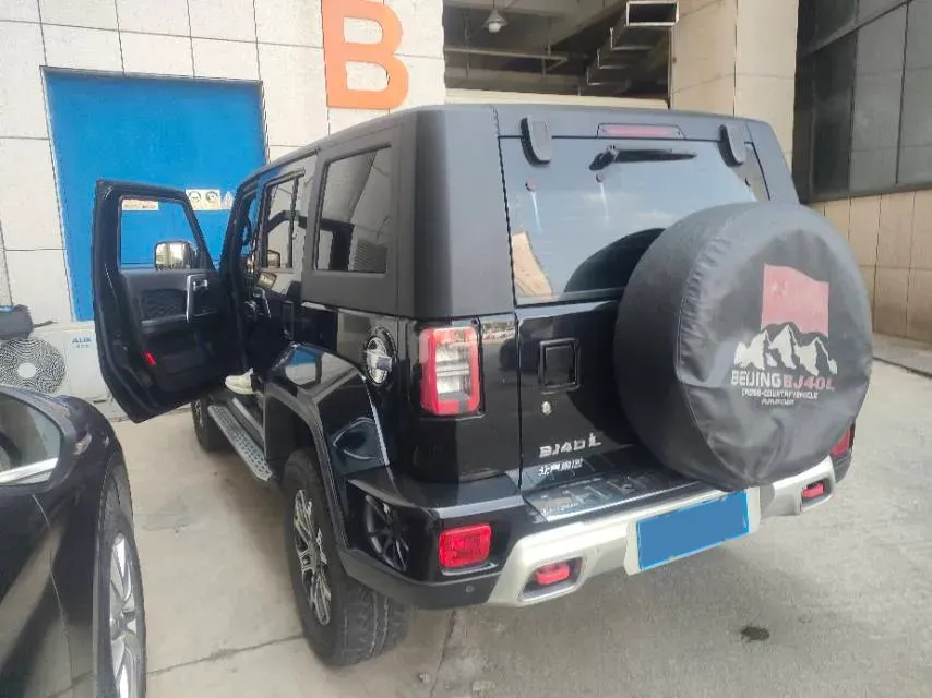 2023 Beijing BJ40 2.0T 224HP L4 8AT,autocango,china used car exporter,china ev exporter,chinese used car exporter,chinese used ev exporter