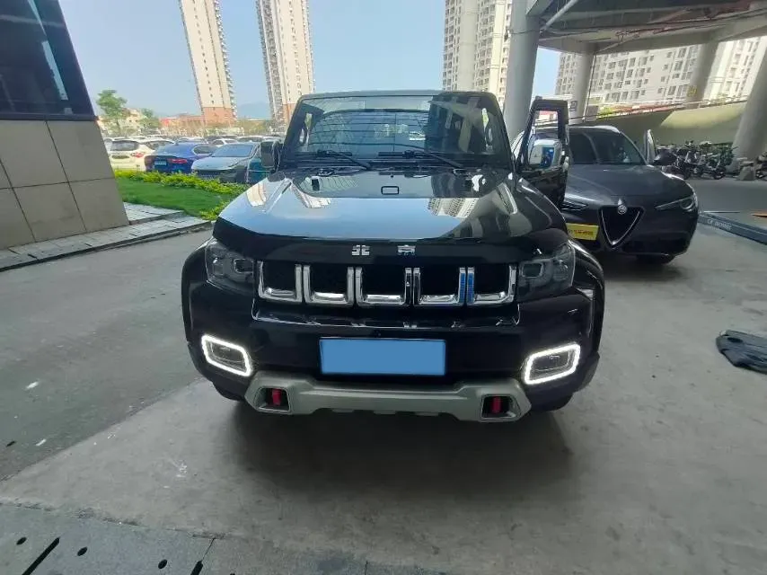 2023 Beijing BJ40 2.0T 224HP L4 8AT,autocango,china used car exporter,china ev exporter,chinese used car exporter,chinese used ev exporter