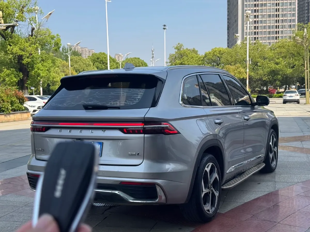 2021 Geely Monjaro 2.0T 218HP L4 7DCT,autocango,china used car exporter,china ev exporter,chinese used car exporter,chinese used ev exporter