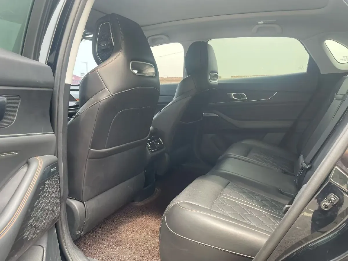 2021 ChangAn UNI-K 2.0T 233HP L4 8AT,autocango,china used car exporter,china ev exporter,chinese used car exporter,chinese used ev exporter