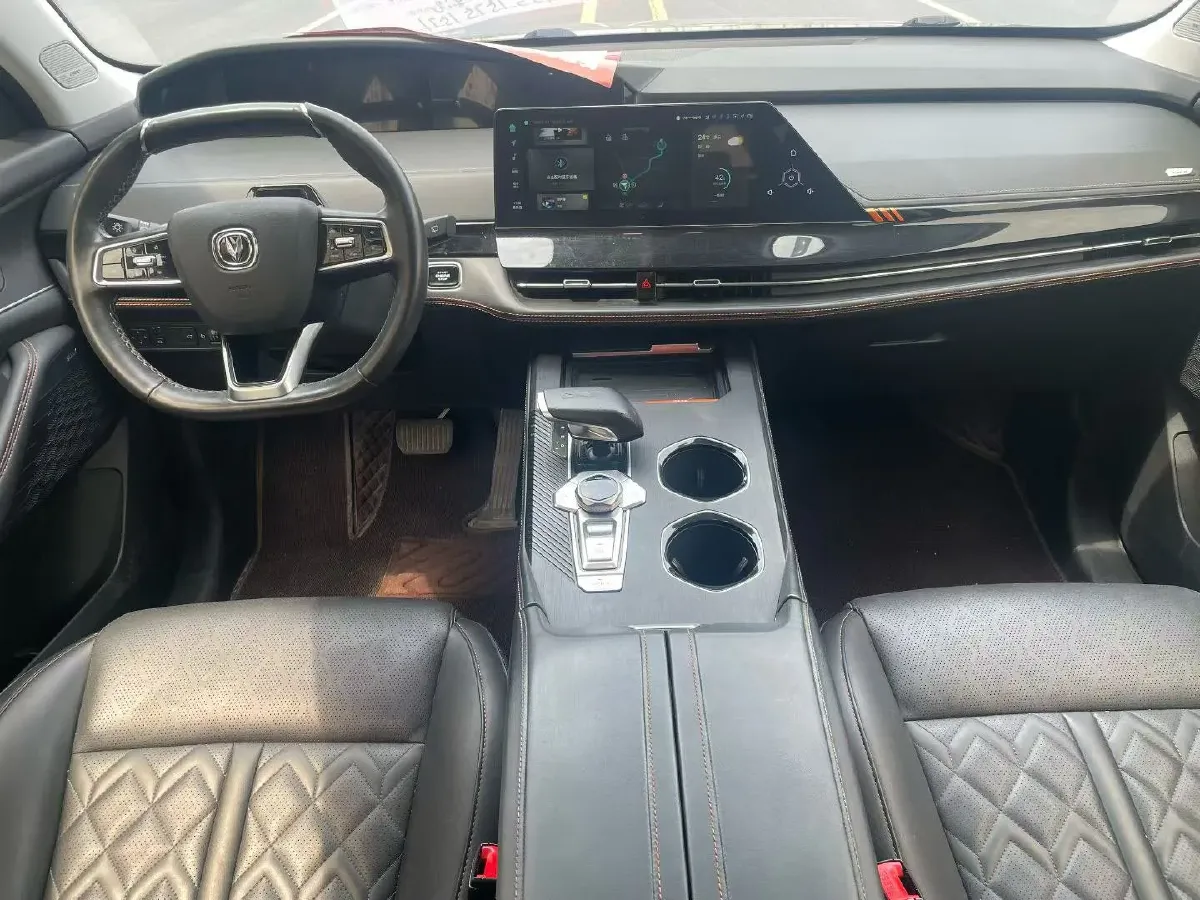 2021 ChangAn UNI-K 2.0T 233HP L4 8AT,autocango,china used car exporter,china ev exporter,chinese used car exporter,chinese used ev exporter