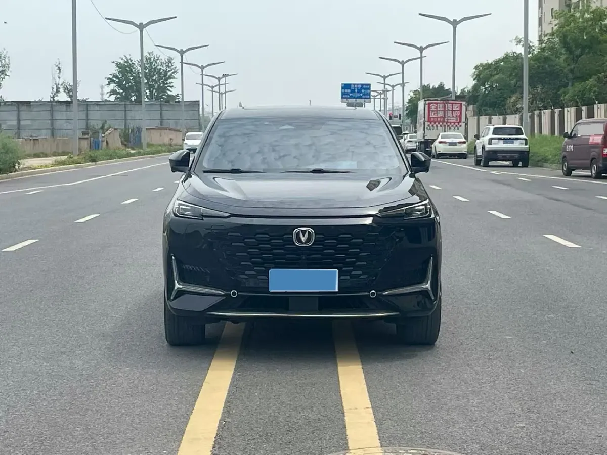 2021 ChangAn UNI-K 2.0T 233HP L4 8AT,autocango,china used car exporter,china ev exporter,chinese used car exporter,chinese used ev exporter